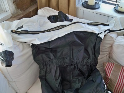 dry suit 003.JPG